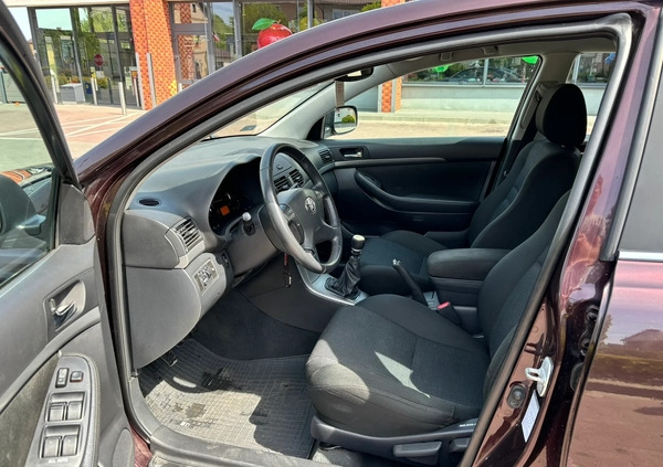 Toyota Avensis cena 19500 przebieg: 244992, rok produkcji 2008 z Bolków małe 172